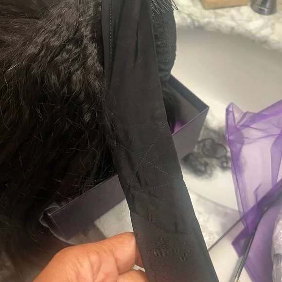 Black Hair Wig. Includes box/net, hair brush, and wig cap.. - Picture 5 of 8